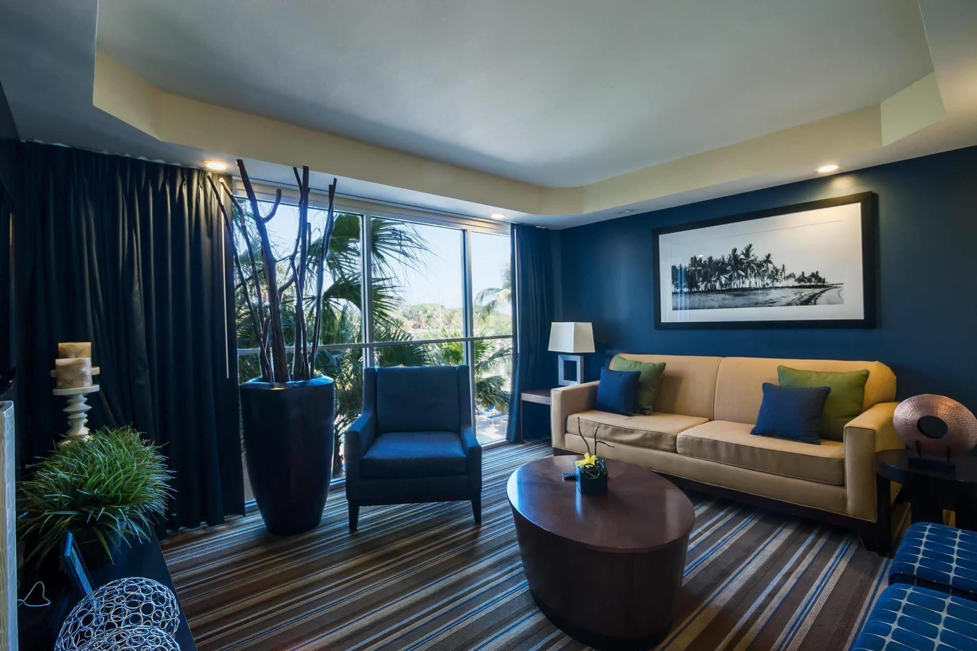Courtyard By Marriott Key Largo Hotel Exterior photo